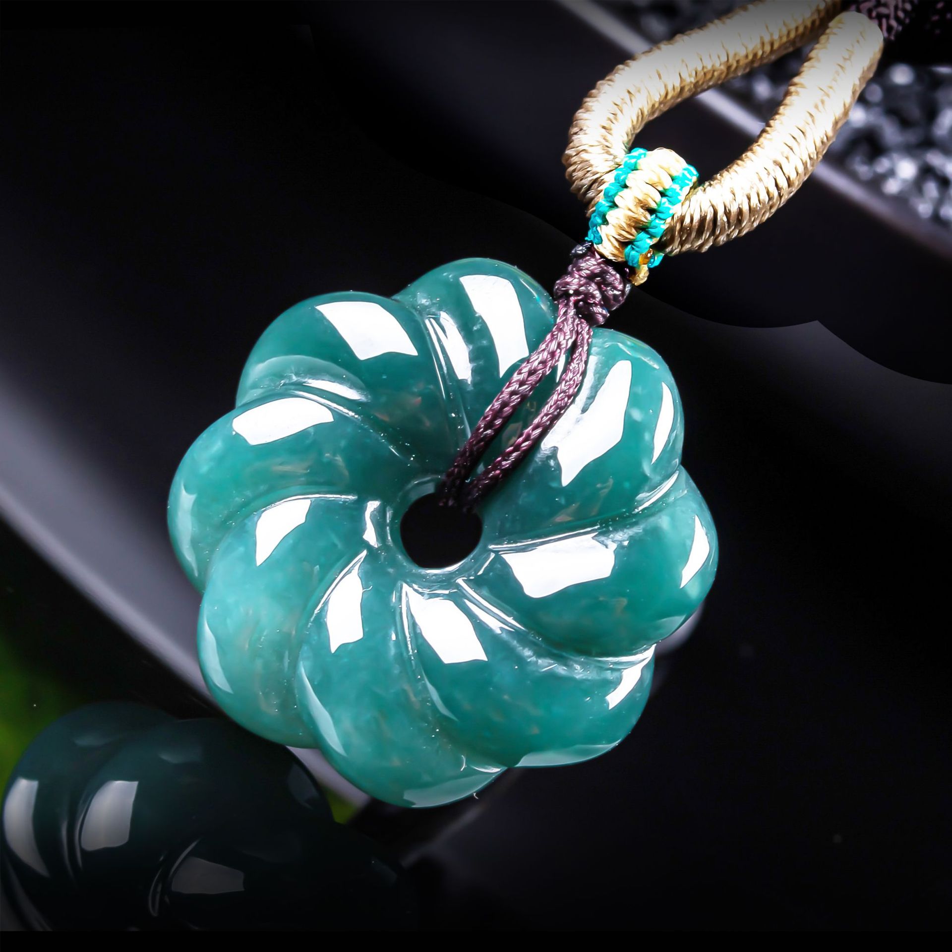 Necklaces - Collar con Colgante de Flor de