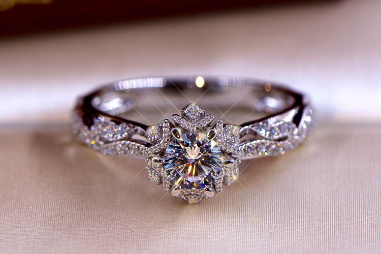 Moissanite Engagement Ring 1 Carat - Anillo de plata de ley S925