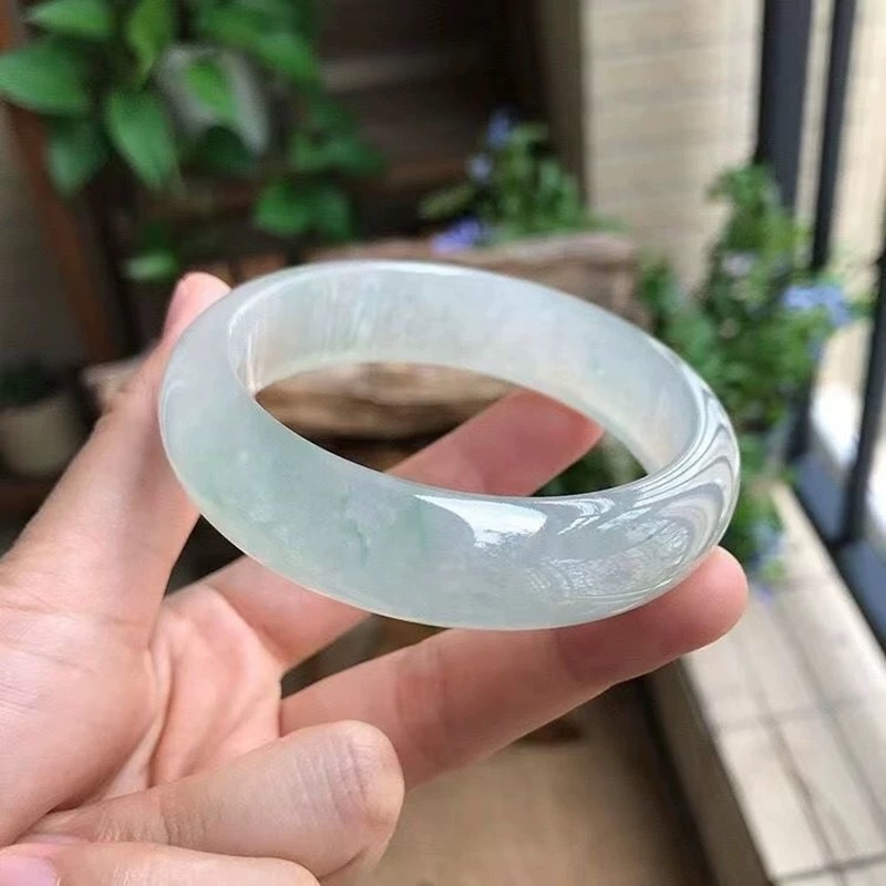Bracelets - Pulsera de jadeíta para mujer, forma