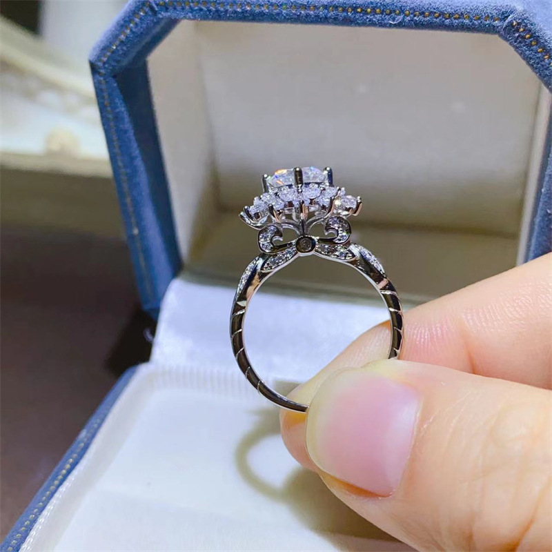 Moissanite Engagement Ring 1 Carat - Anillo de lujo de oro blanco