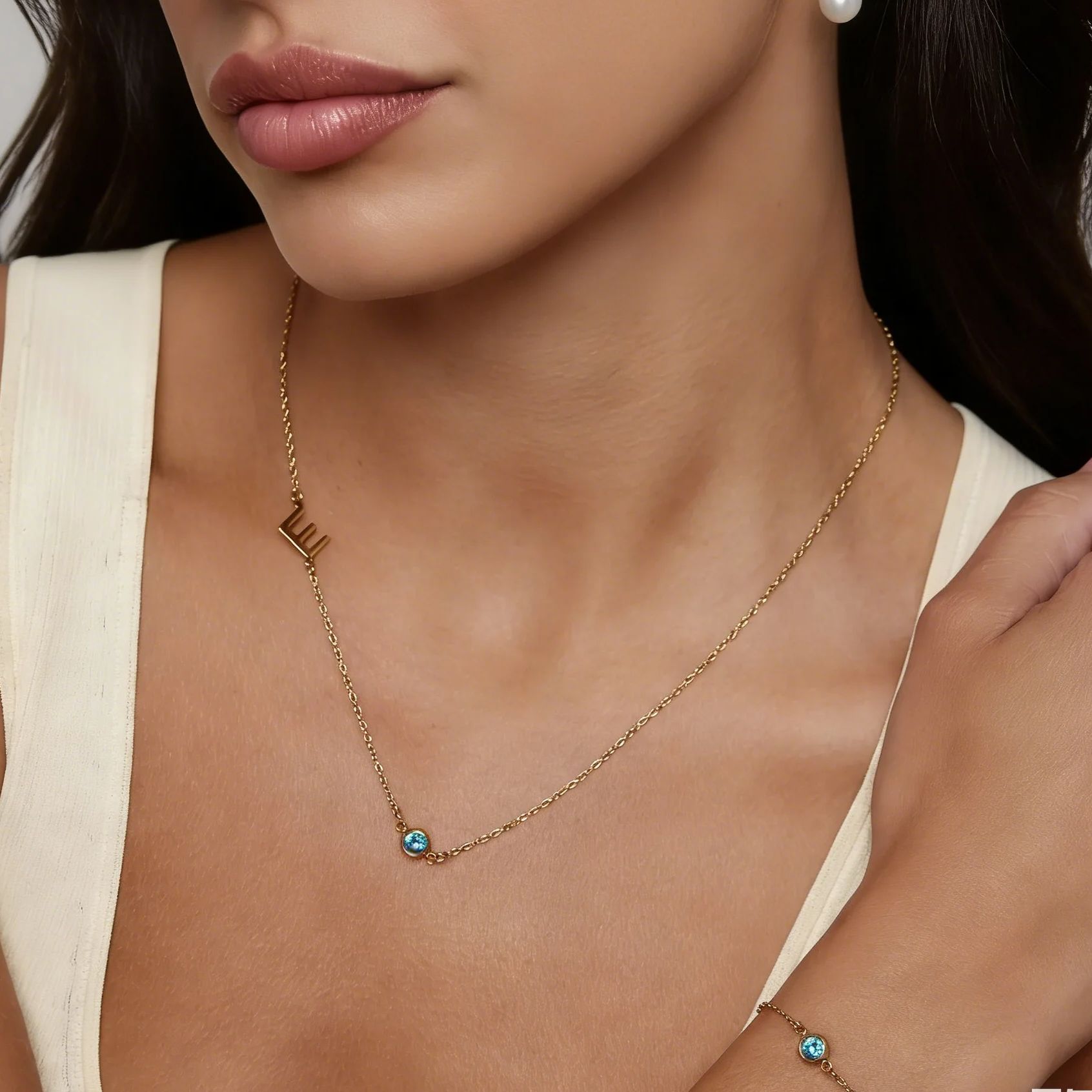 Initial Letter Necklace 18K Gold - Collar con inicial y piedra de