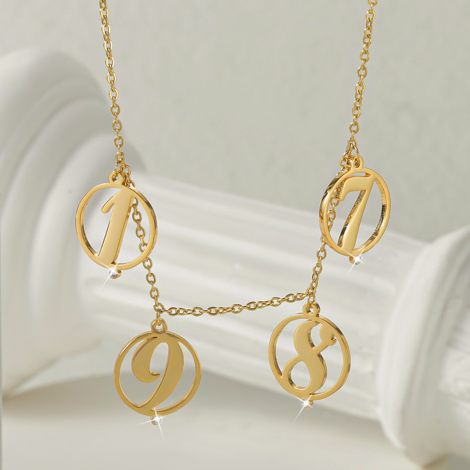 Personalizar Halo collar multi - Initial Letter Necklace 18K Gold reseña y precio