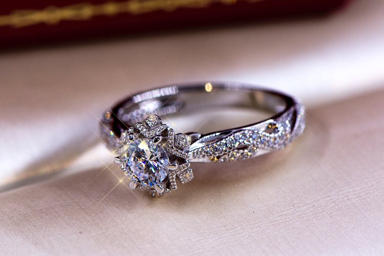 Anillo de plata de ley S925 co - Moissanite Engagement Ring 1 Carat reseña y precio