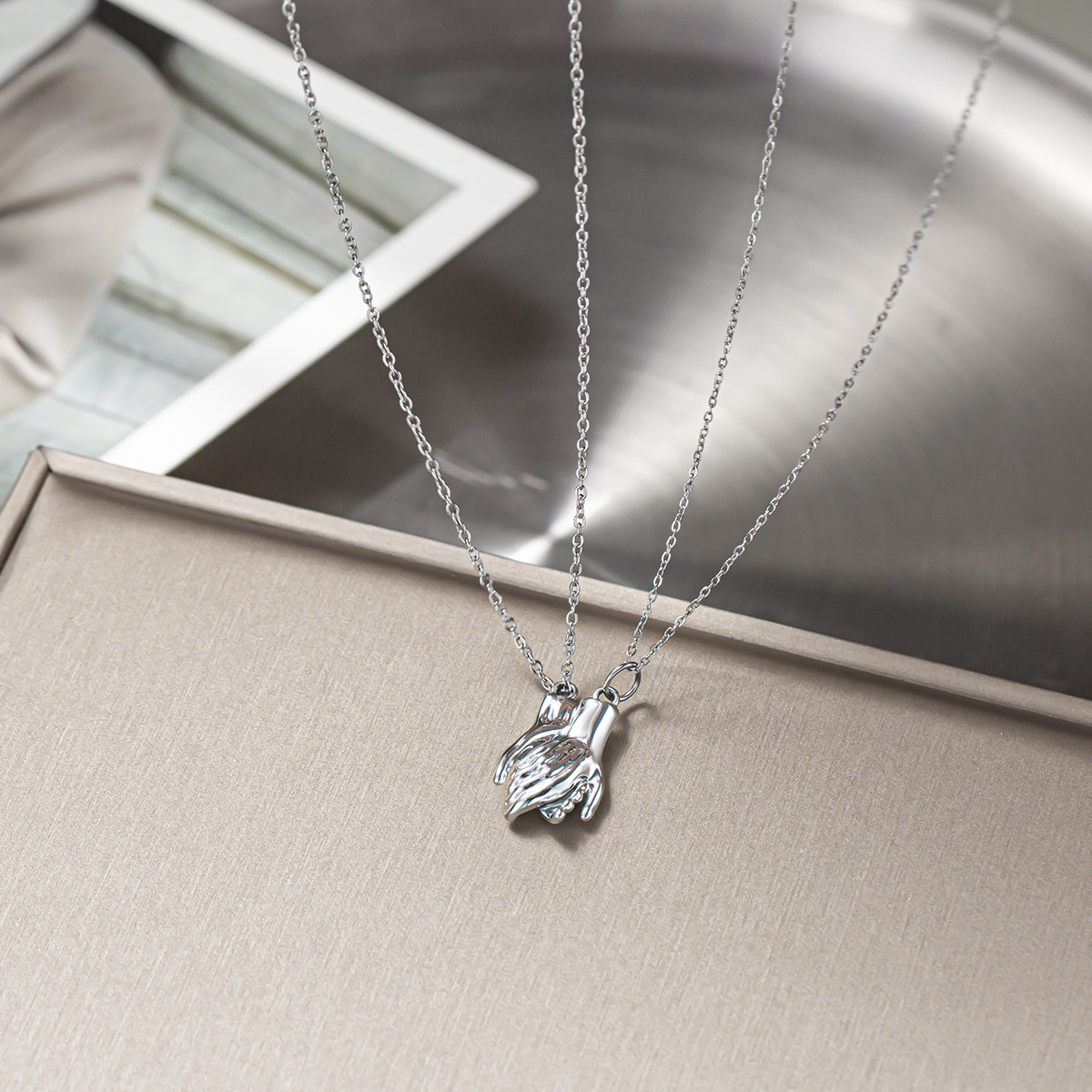 Juego de 2 Collares Magnéticos - Magnetic Couple Matching Necklaces reseña y precio