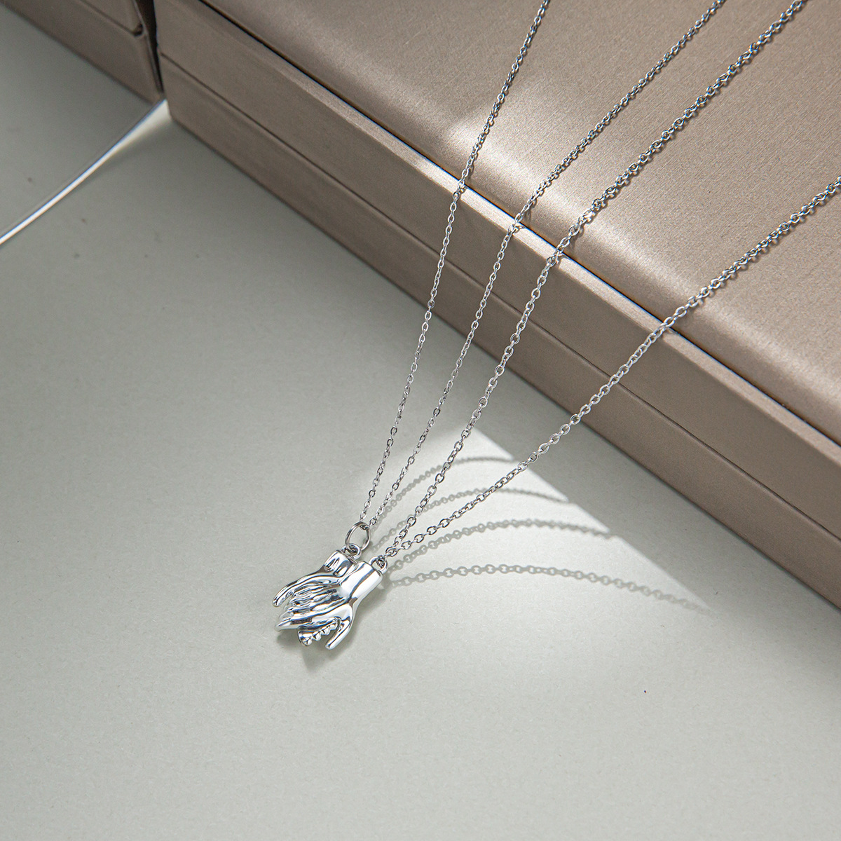 Juego de 2 Collares Magnéticos - Magnetic Couple Matching Necklaces reseña y precio