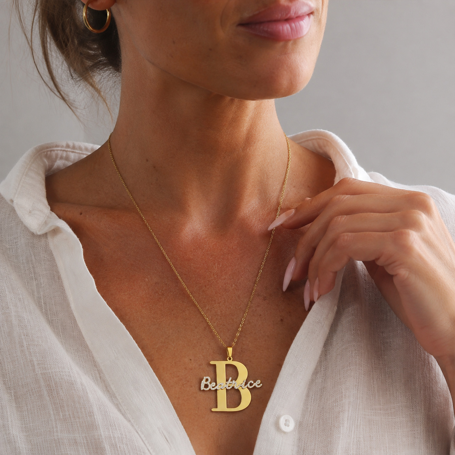 Collar con Iniciales de Diaman - Initial Letter Necklace 18K Gold reseña y precio