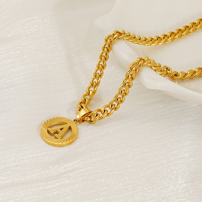Collar con inicial de cadena c - Initial Letter Necklace 18K Gold reseña y precio