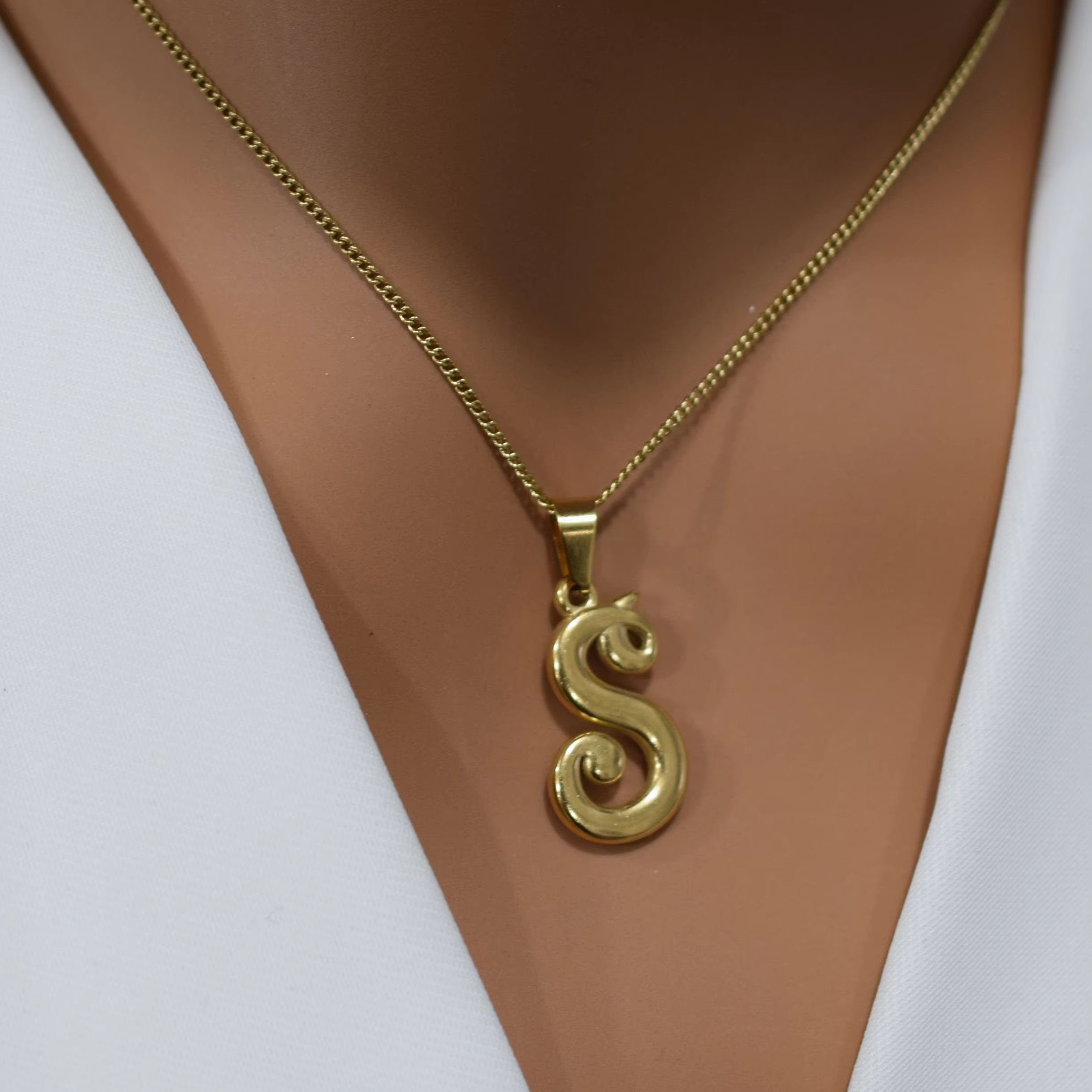 Colgante de alfabeto vintage d - Initial Letter Necklace 18K Gold reseña y precio